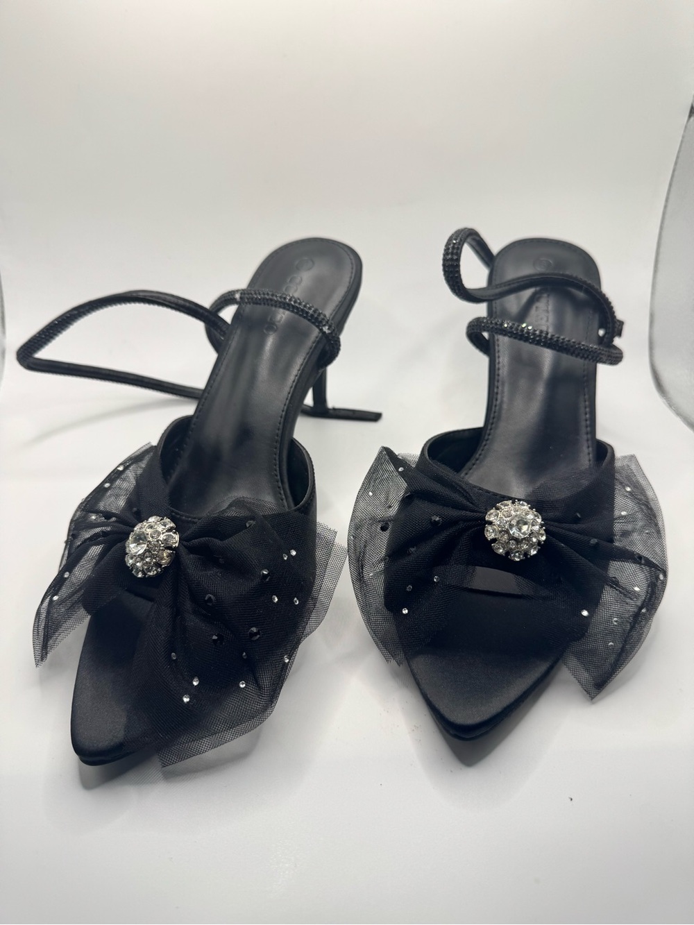 Black Bow-Embellished Pointed-Toe Stiletto Heels